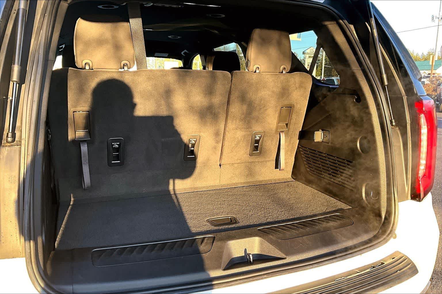 Thumbnail: 2023 GMC Yukon - 19