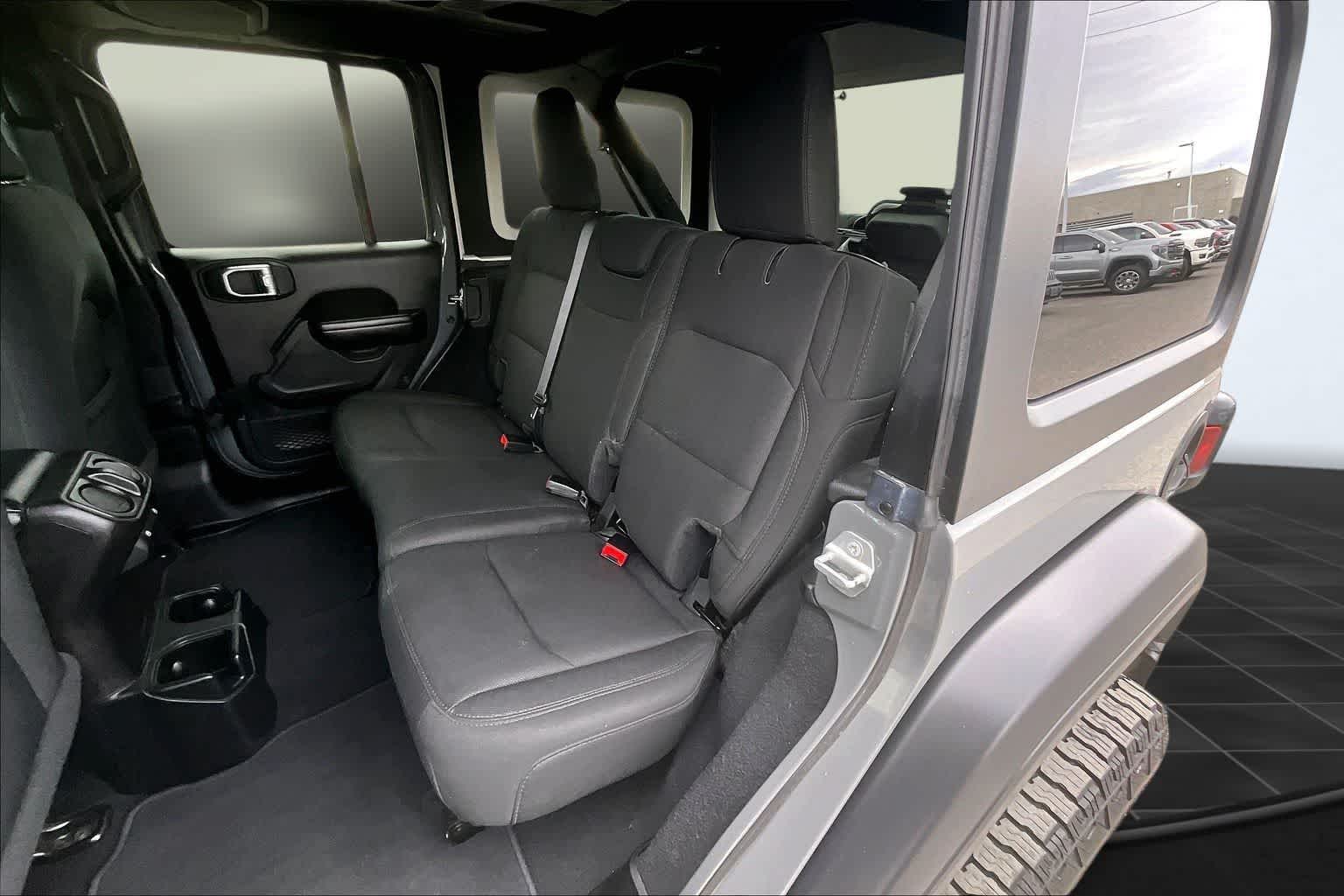 Thumbnail: 2020 Jeep Wrangler - 13