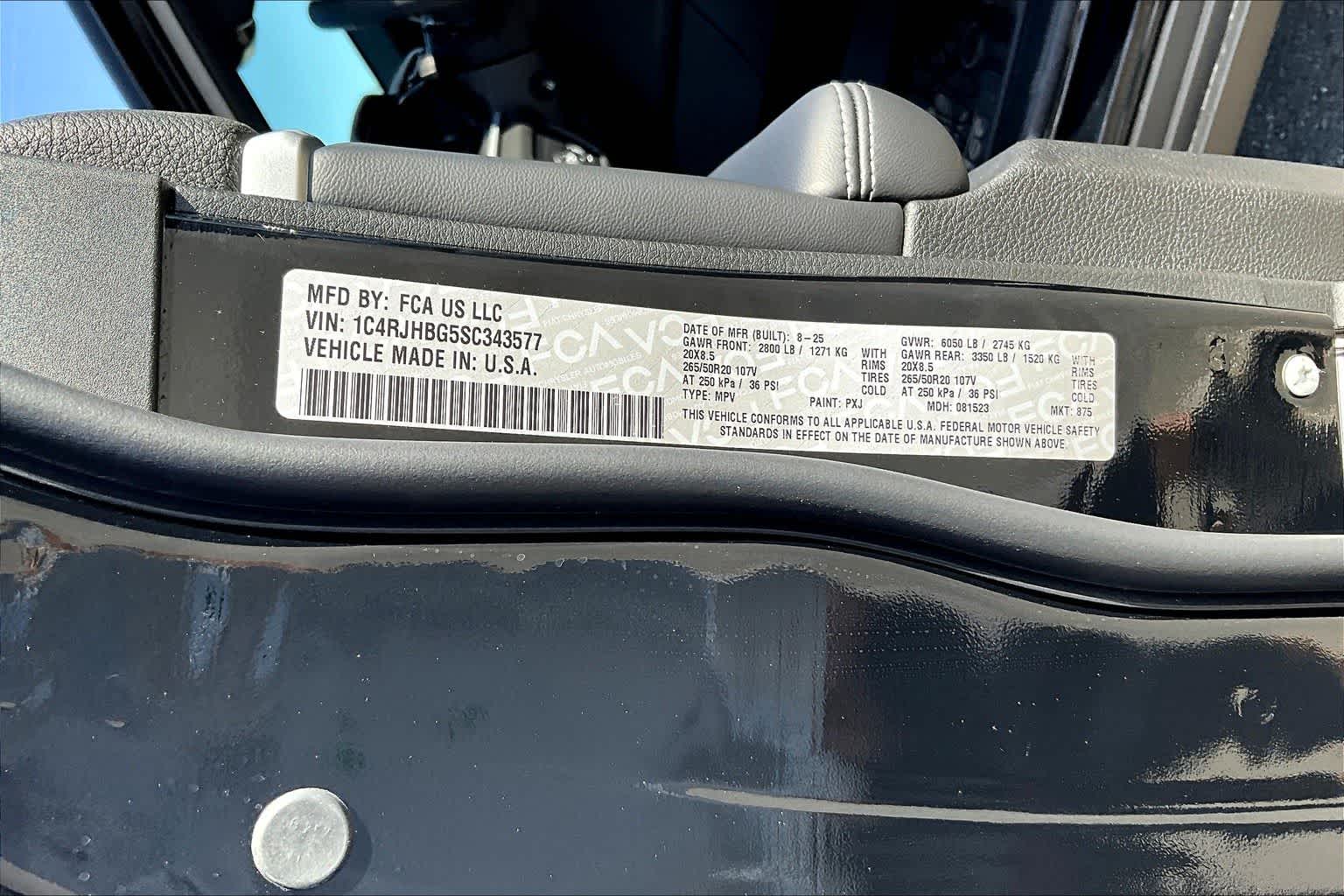 Thumbnail: 2025 Jeep Grand Cherokee - 21