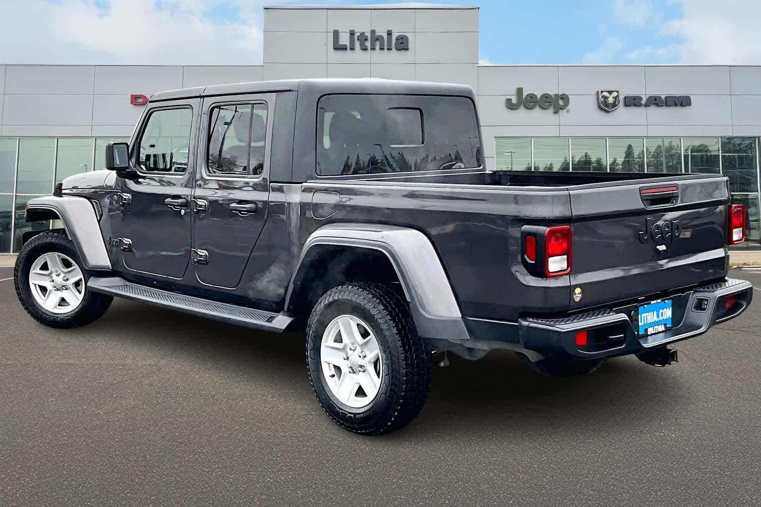 Thumbnail: 2022 Jeep Gladiator - 4