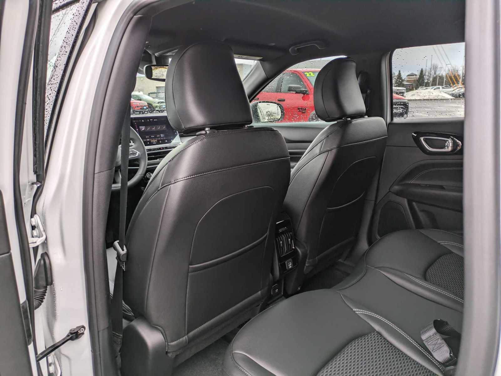 Thumbnail: 2024 Jeep Compass - 17