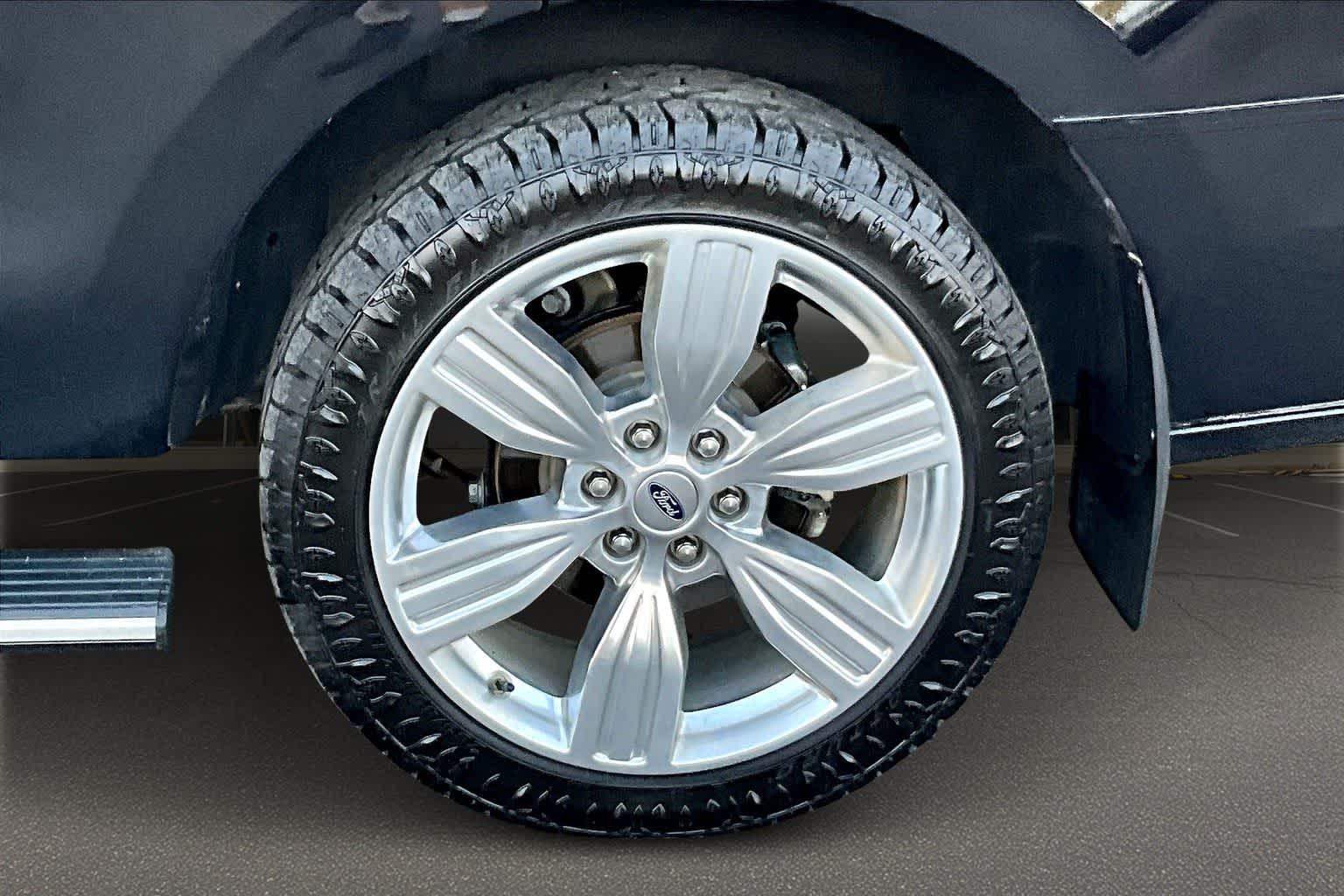 Thumbnail: 2021 Ford Expedition - 36