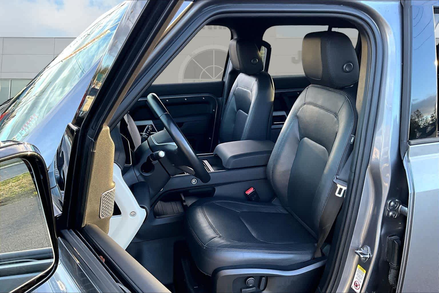 Thumbnail: 2024 Land Rover Defender - 11