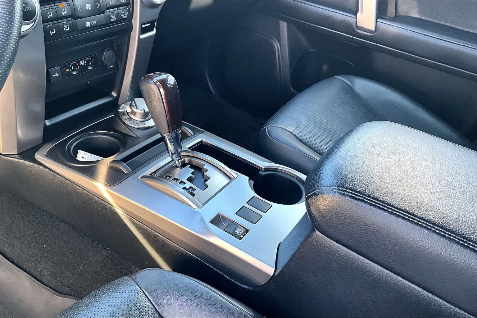 Thumbnail: 2021 Toyota 4Runner - 17