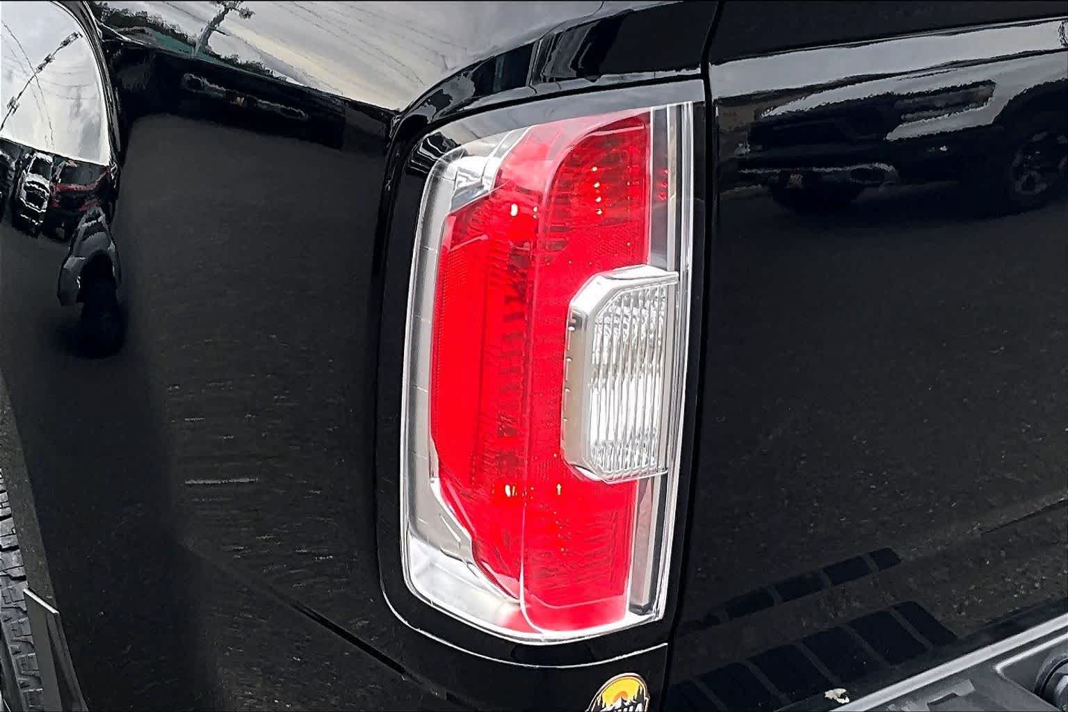 Thumbnail: 2022 GMC Canyon - 32