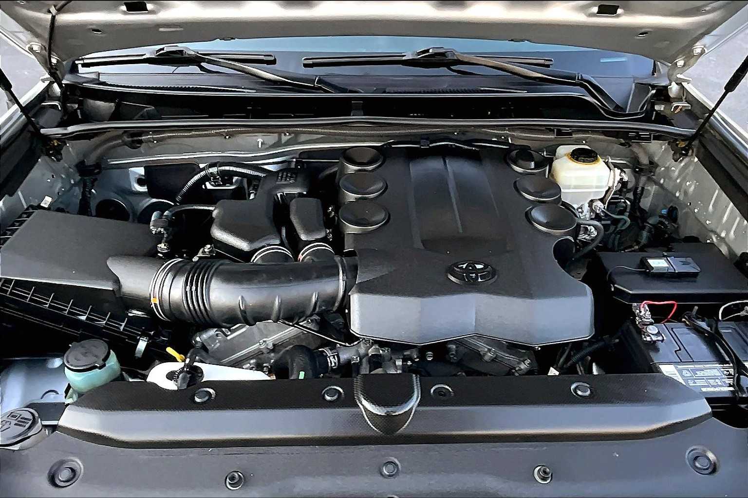 Thumbnail: 2012 Toyota 4Runner - 9