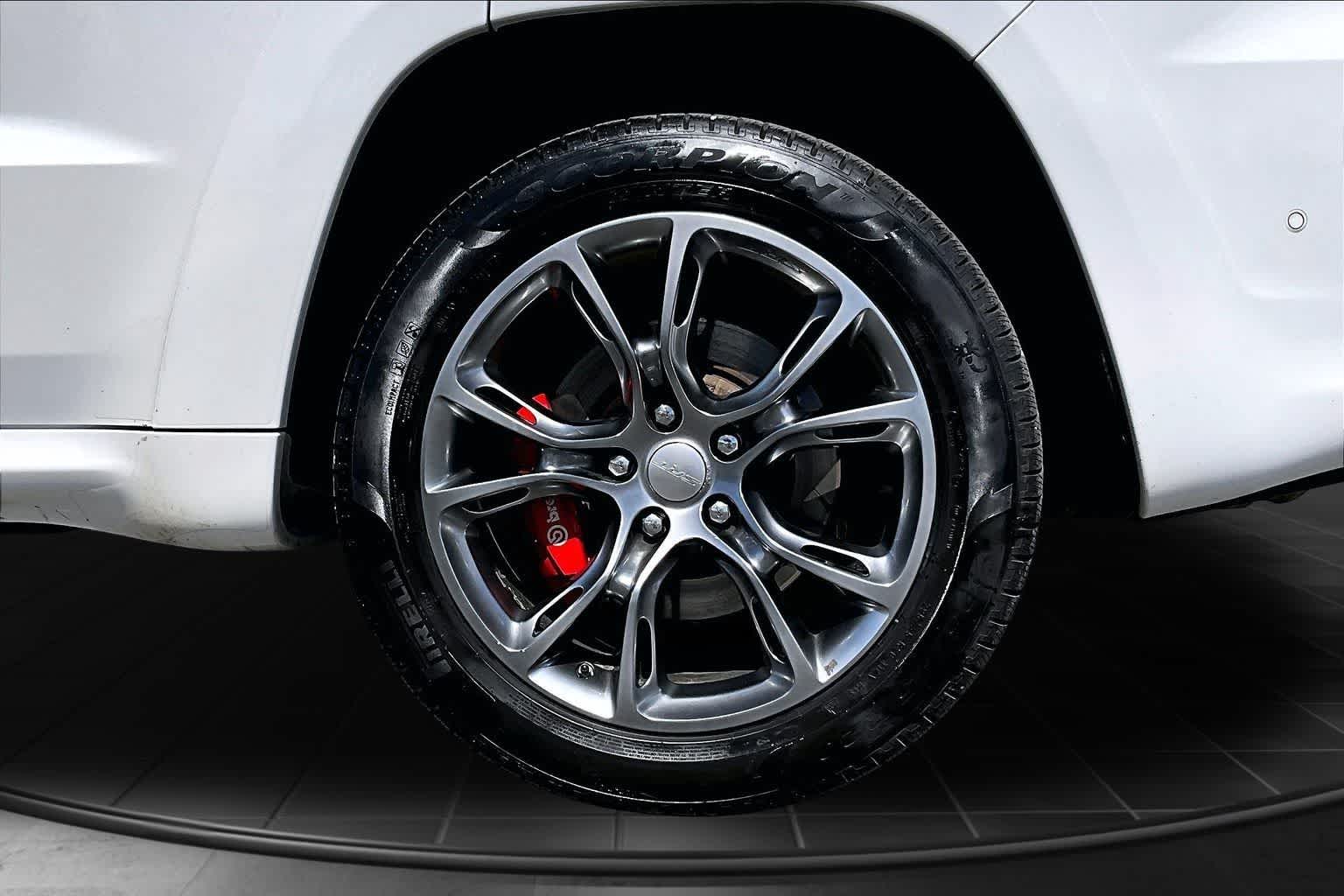 Thumbnail: 2019 Jeep Grand Cherokee - 35