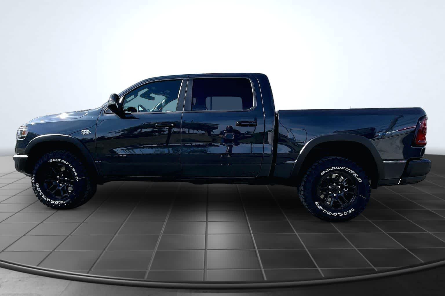 Thumbnail: 2026 RAM 1500 - 3