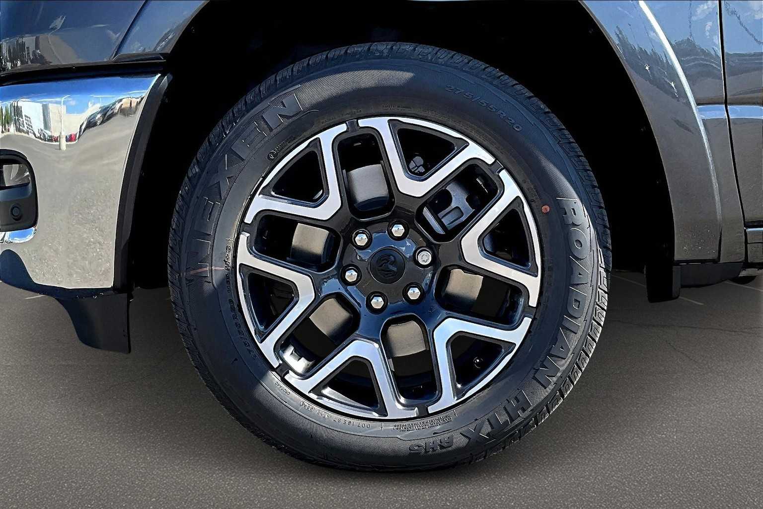 Thumbnail: 2026 RAM 1500 - 8