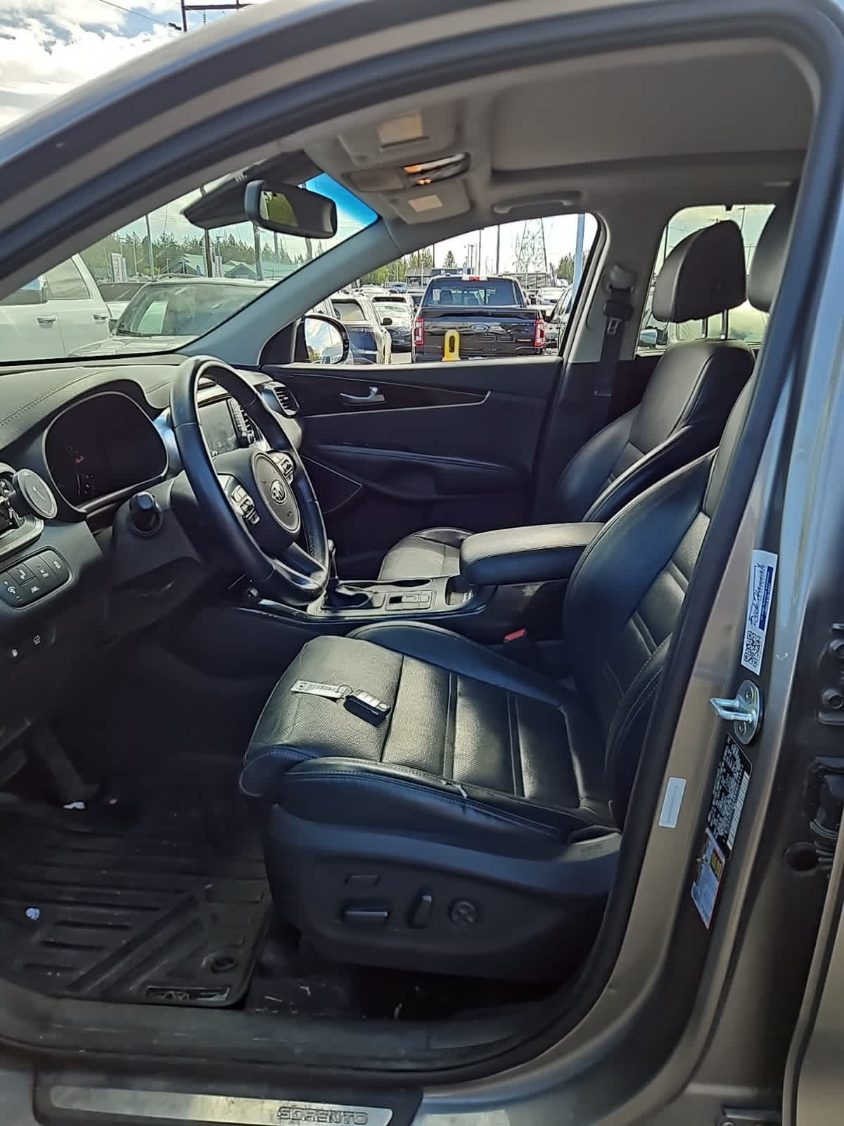 Thumbnail: 2017 Kia Sorento - 7
