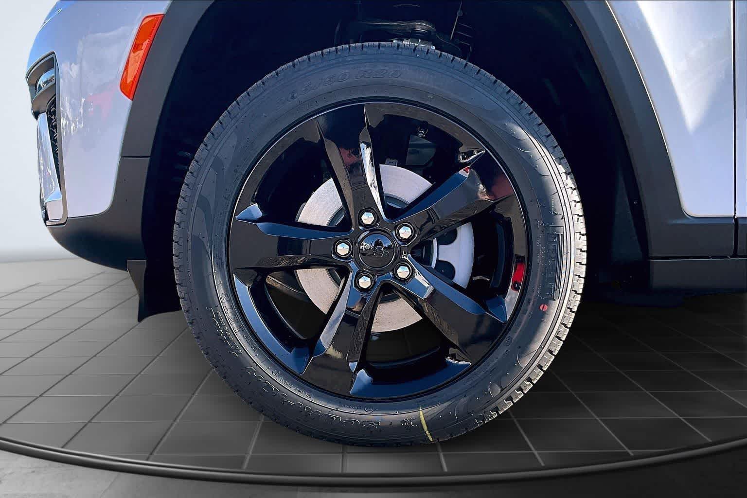 Thumbnail: 2026 Jeep Grand Cherokee - 8