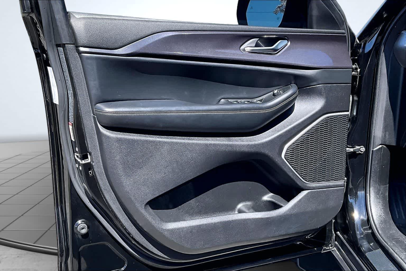 Thumbnail: 2021 Jeep Grand Cherokee L - 28