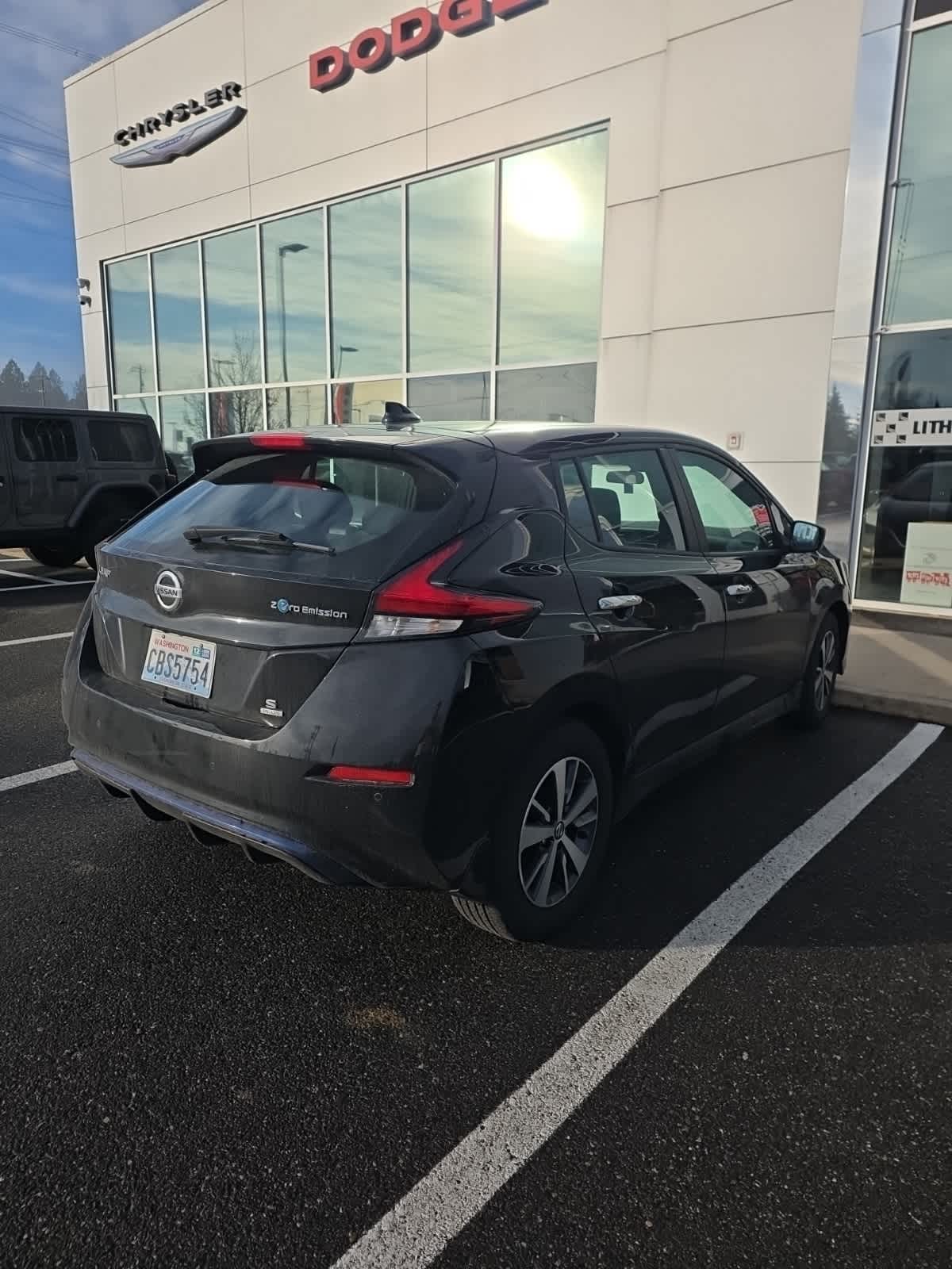 Thumbnail: 2022 Nissan Leaf - 4