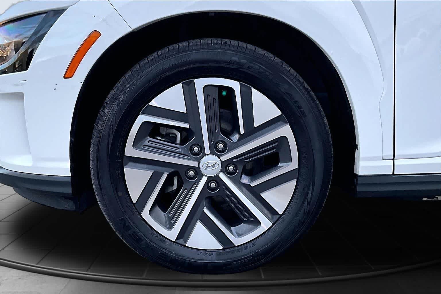 Thumbnail: 2023 Hyundai Kona - 7