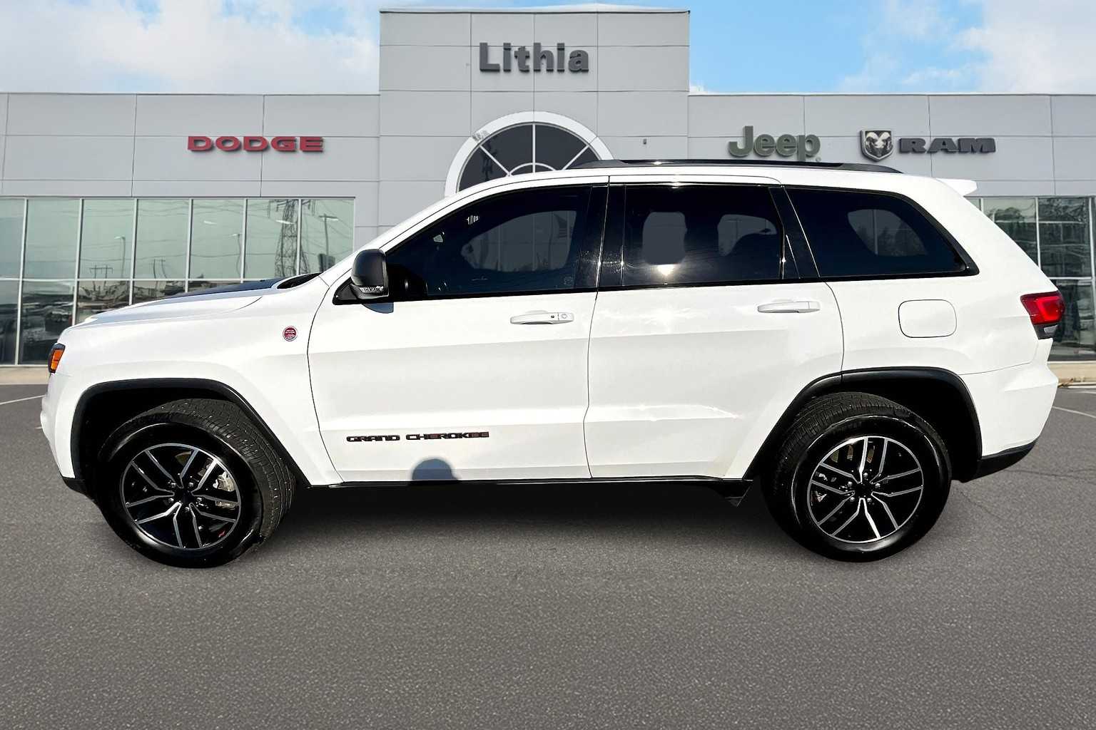 2020 Jeep Grand Cherokee Trailhawk photo 3