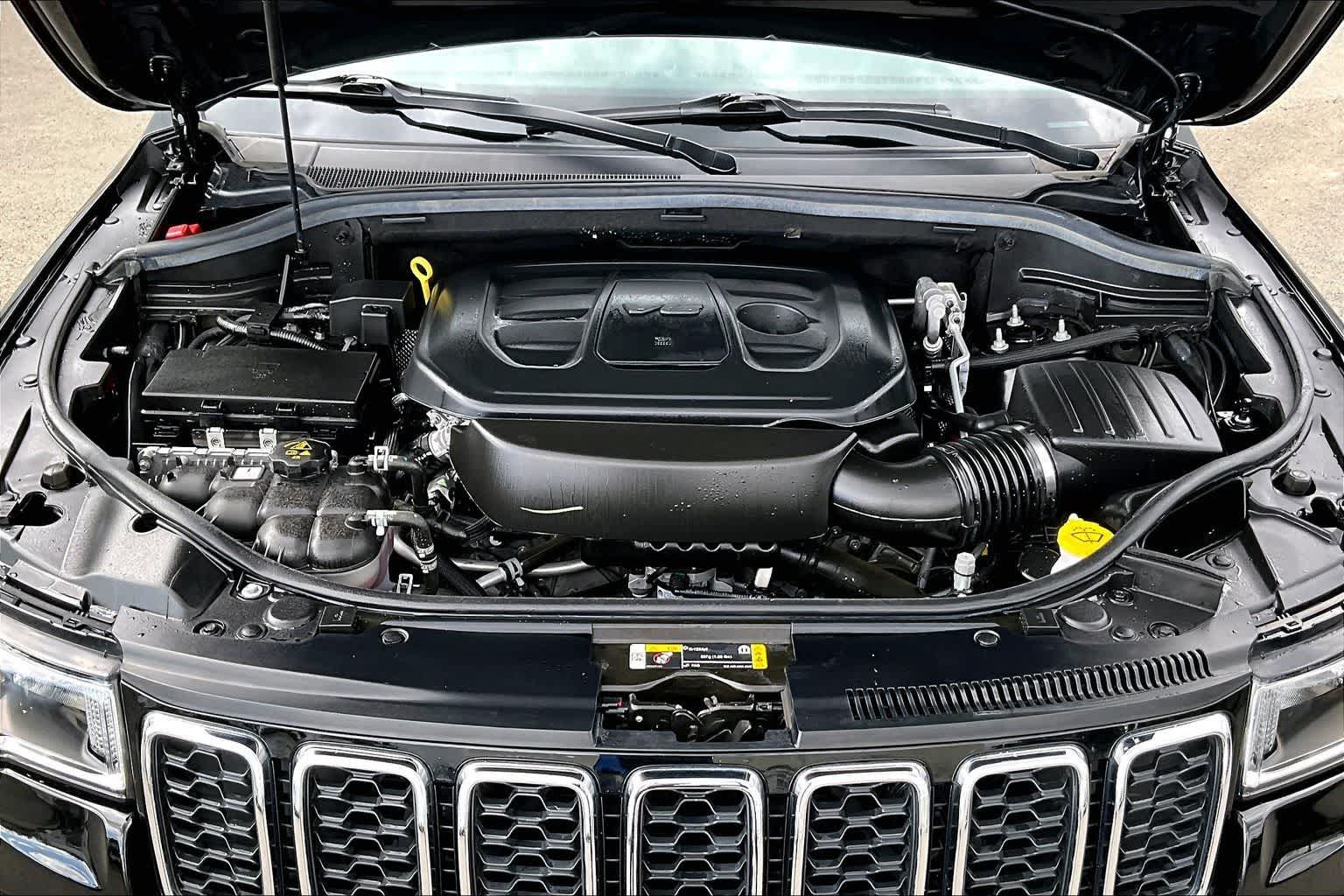 Thumbnail: 2022 Jeep Grand Cherokee - 9