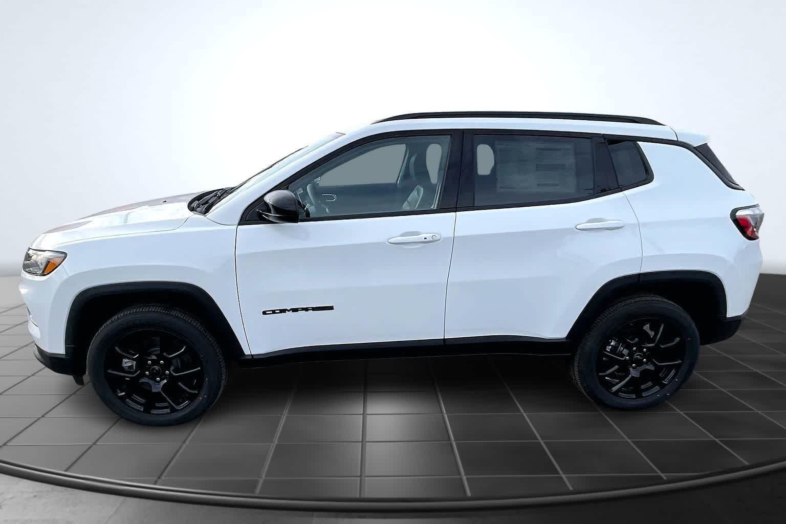 Thumbnail: 2026 Jeep Compass - 3