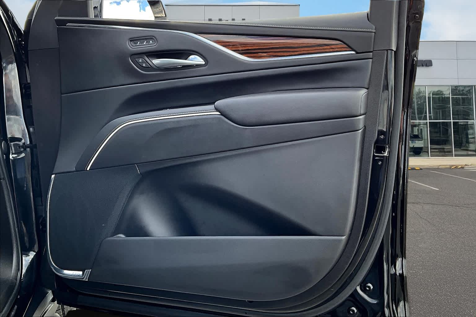 Thumbnail: 2023 Cadillac Escalade - 25