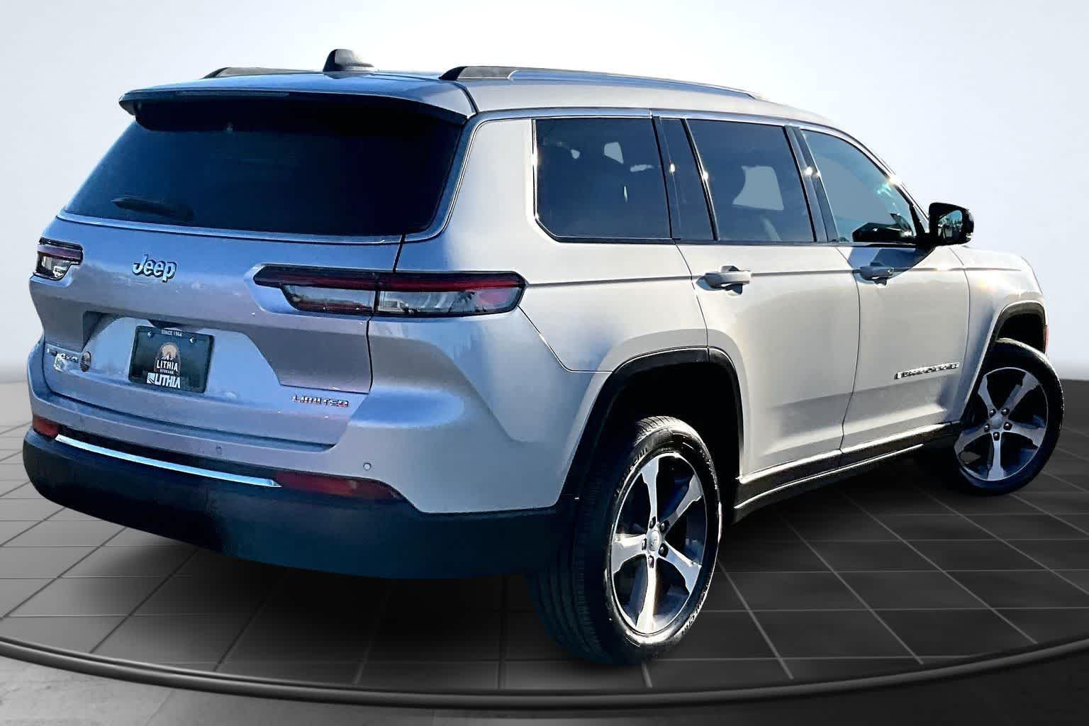 Thumbnail: 2023 Jeep Grand Cherokee L - 23