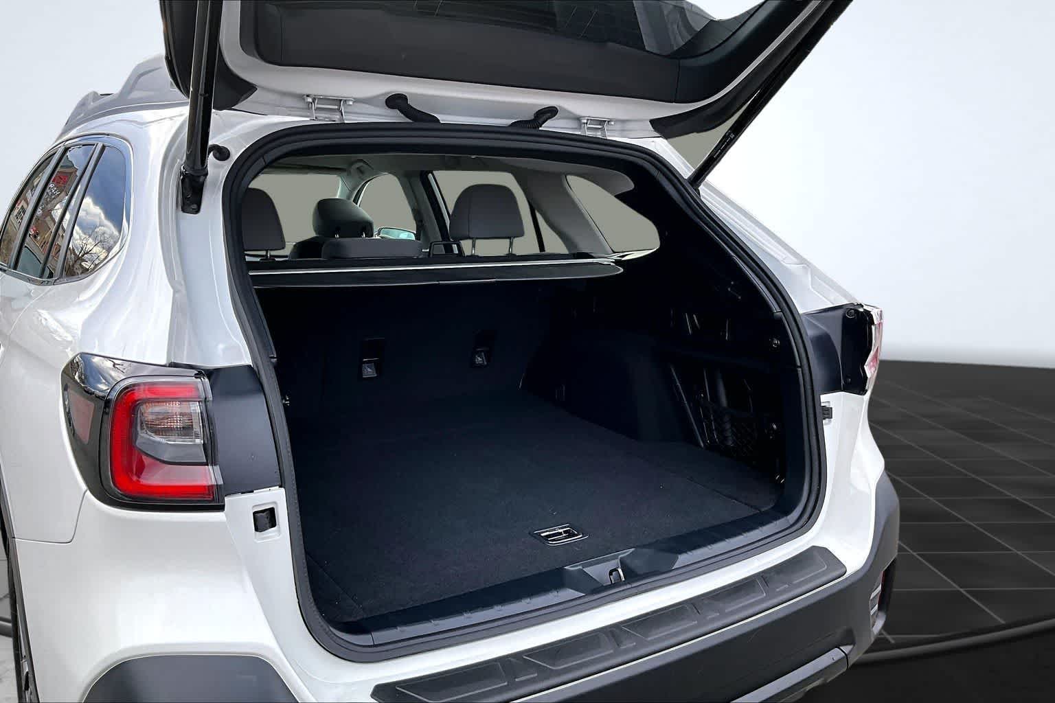 Thumbnail: 2022 Subaru Outback - 19