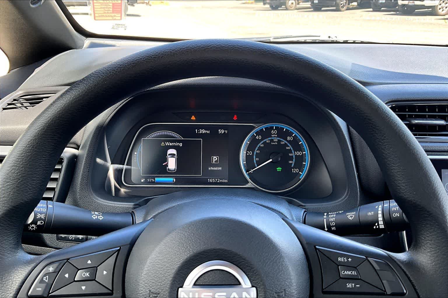 Thumbnail: 2024 Nissan Leaf - 18
