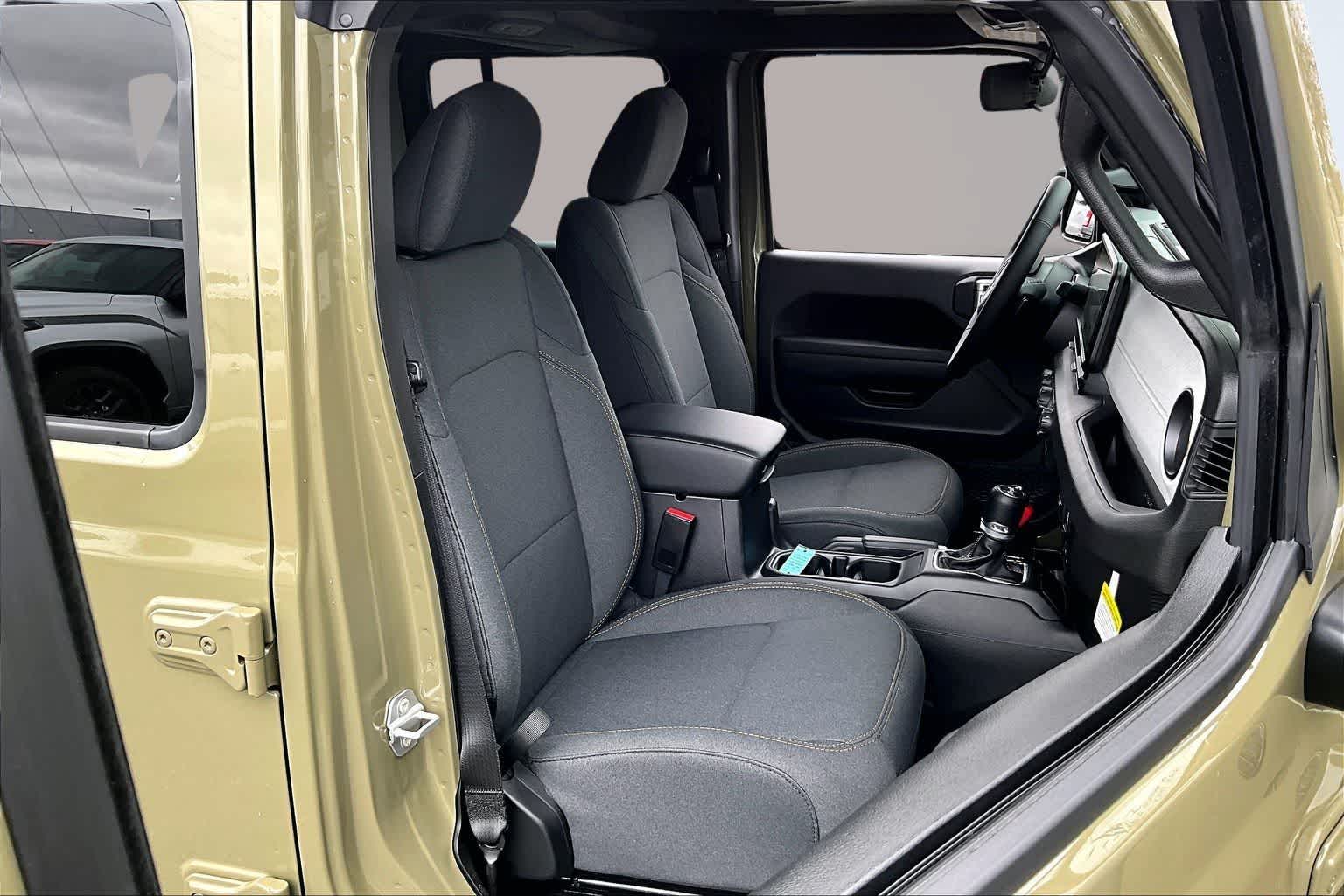 Thumbnail: 2026 Jeep Wrangler - 14