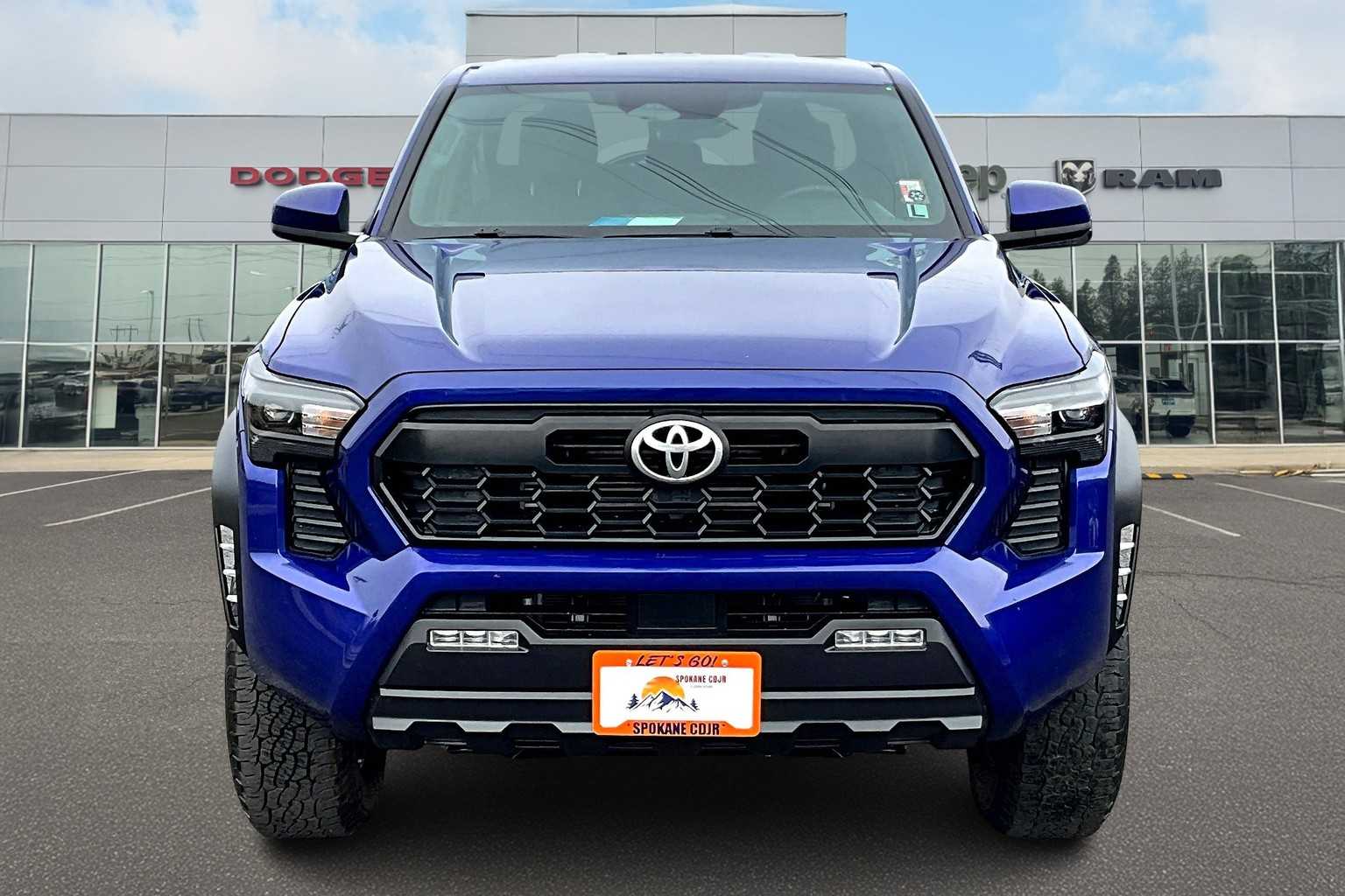 Thumbnail: 2025 Toyota Tacoma - 6