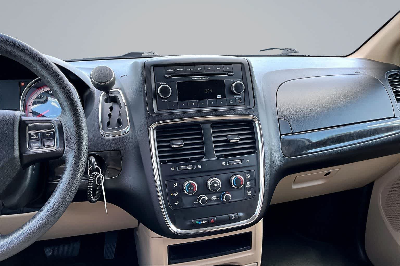 Thumbnail: 2013 Dodge Grand Caravan - 16