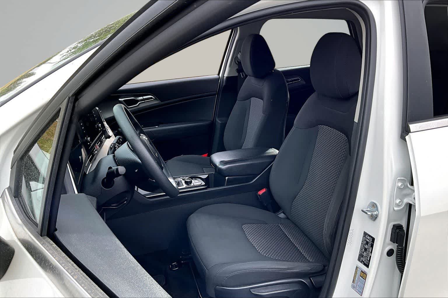 Thumbnail: 2023 Kia Sportage - 11