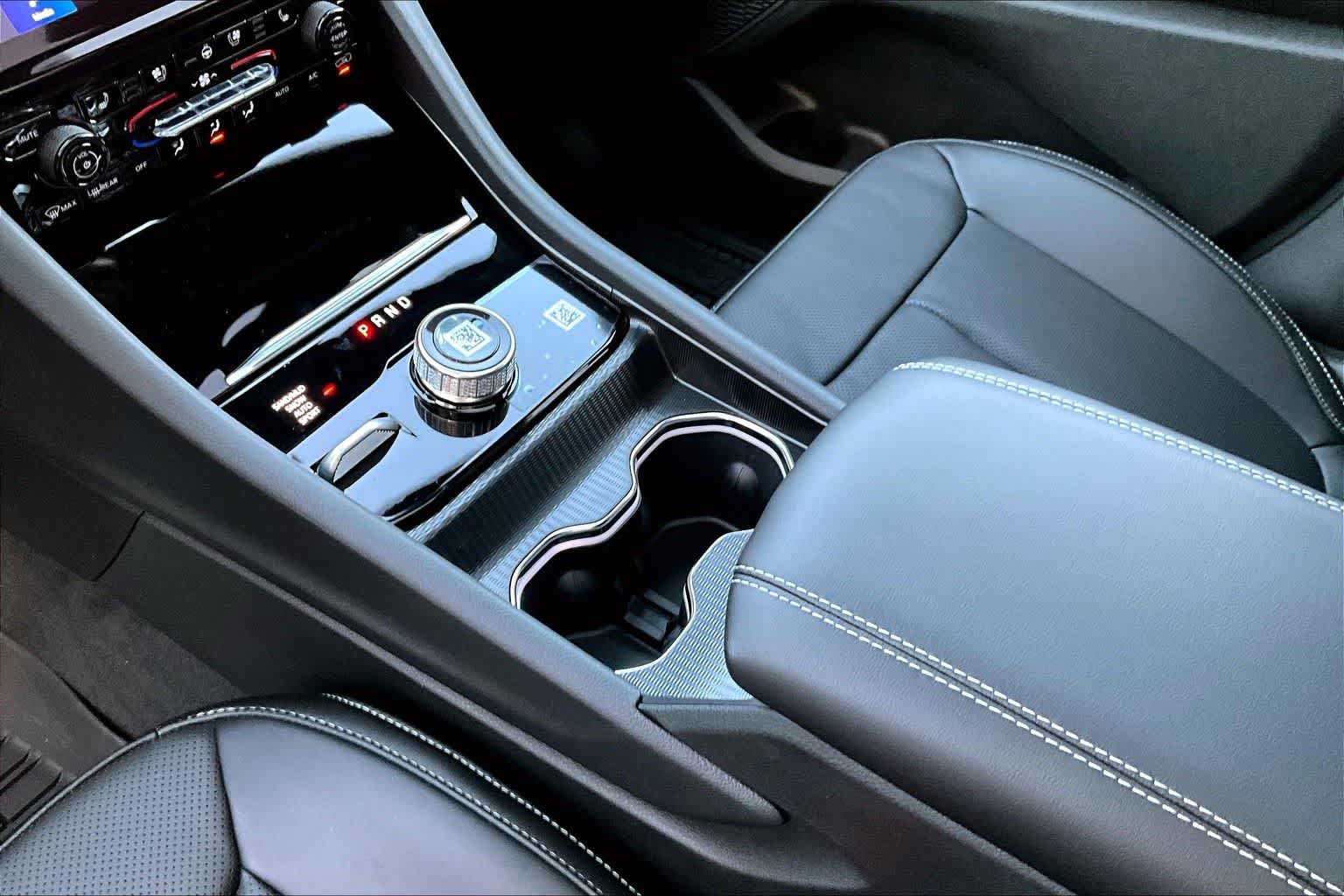 Thumbnail: 2025 Jeep Grand Cherokee - 17