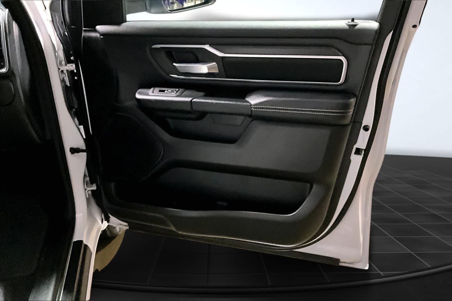 Thumbnail: 2025 RAM 1500 - 29