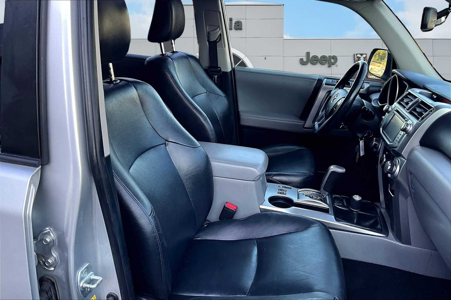 Thumbnail: 2012 Toyota 4Runner - 14