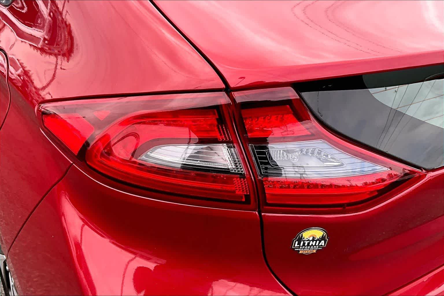 Thumbnail: 2019 Hyundai Ioniq - 32