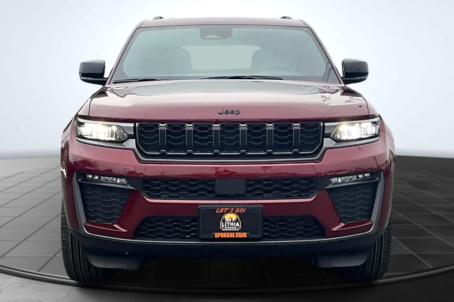 Thumbnail: 2026 Jeep Grand Cherokee - 6