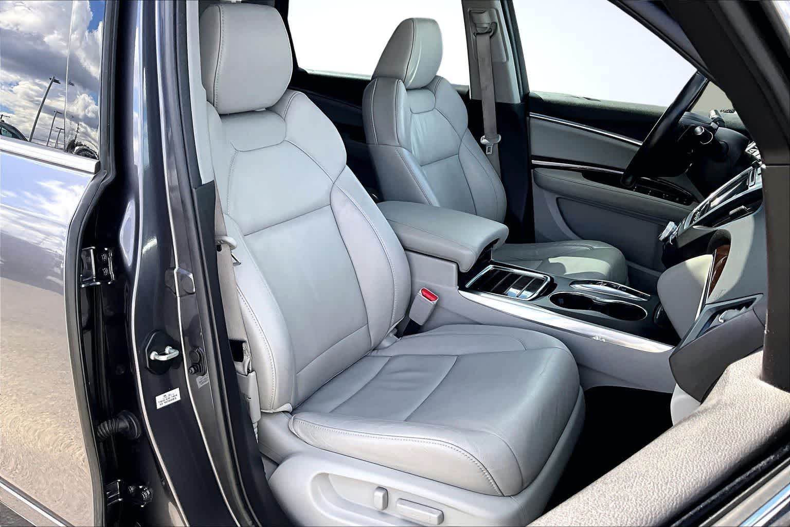 Thumbnail: 2017 Acura MDX - 14
