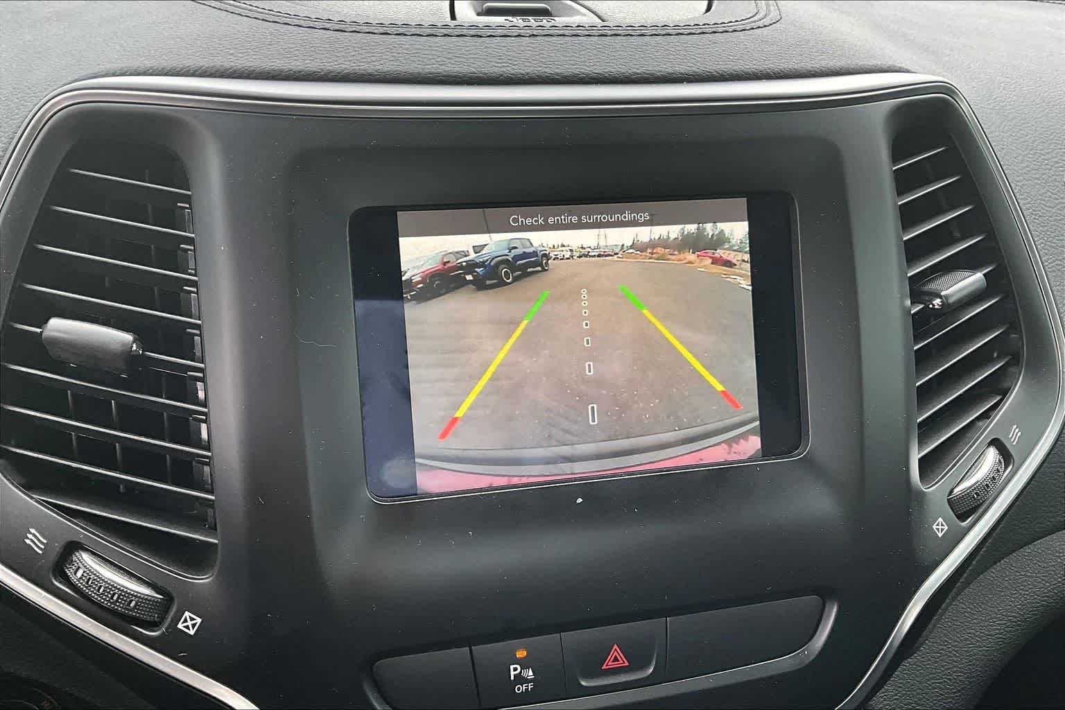 Thumbnail: 2020 Jeep Cherokee - 27