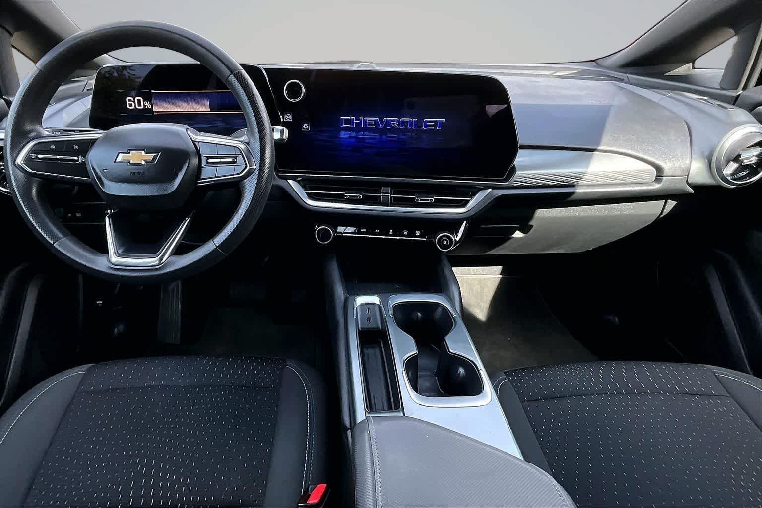 Thumbnail: 2025 Chevrolet Equinox - 10