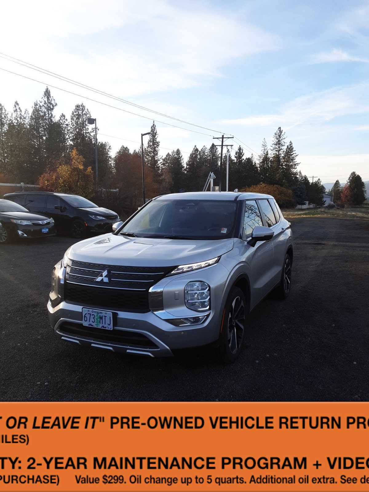 2024 Mitsubishi Outlander SE's photo