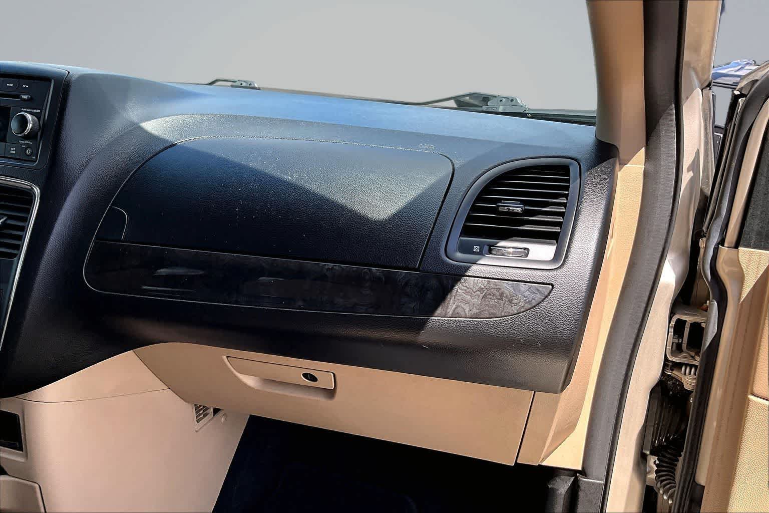 Thumbnail: 2013 Dodge Grand Caravan - 24