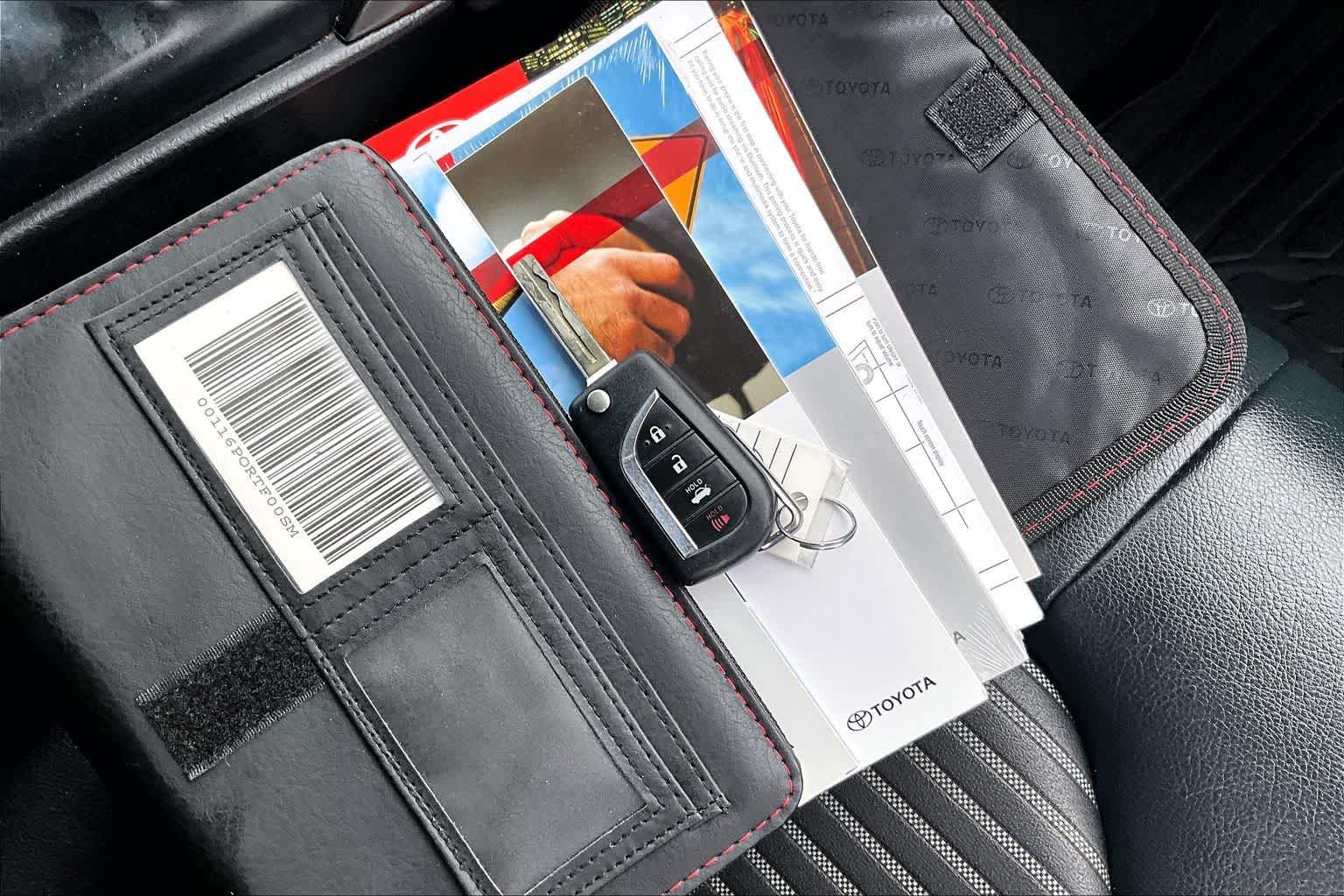 Thumbnail: 2019 Toyota Camry - 20