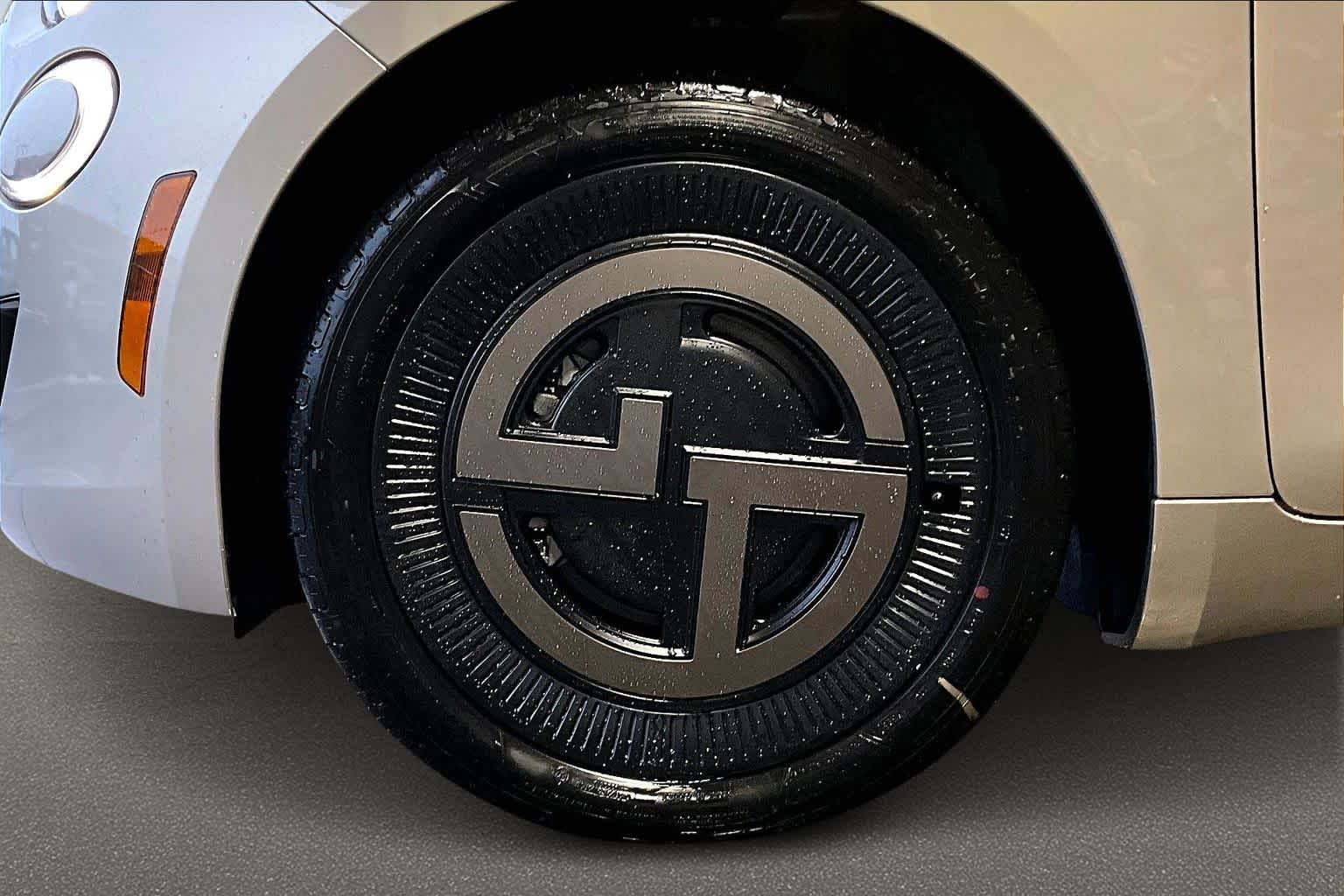 Thumbnail: 2025 Fiat 500e - 8