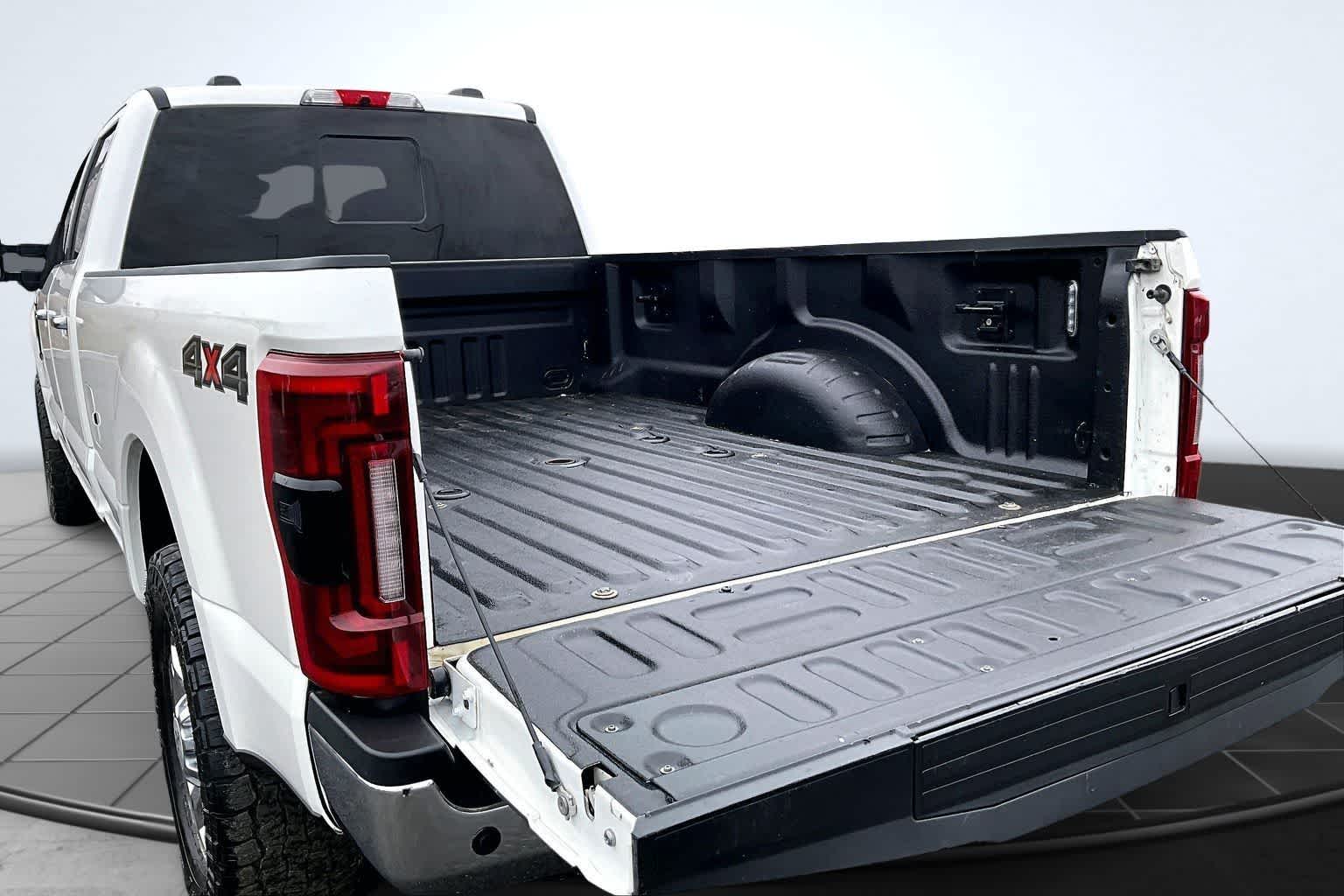 Thumbnail: 2022 Ford Econoline - 19