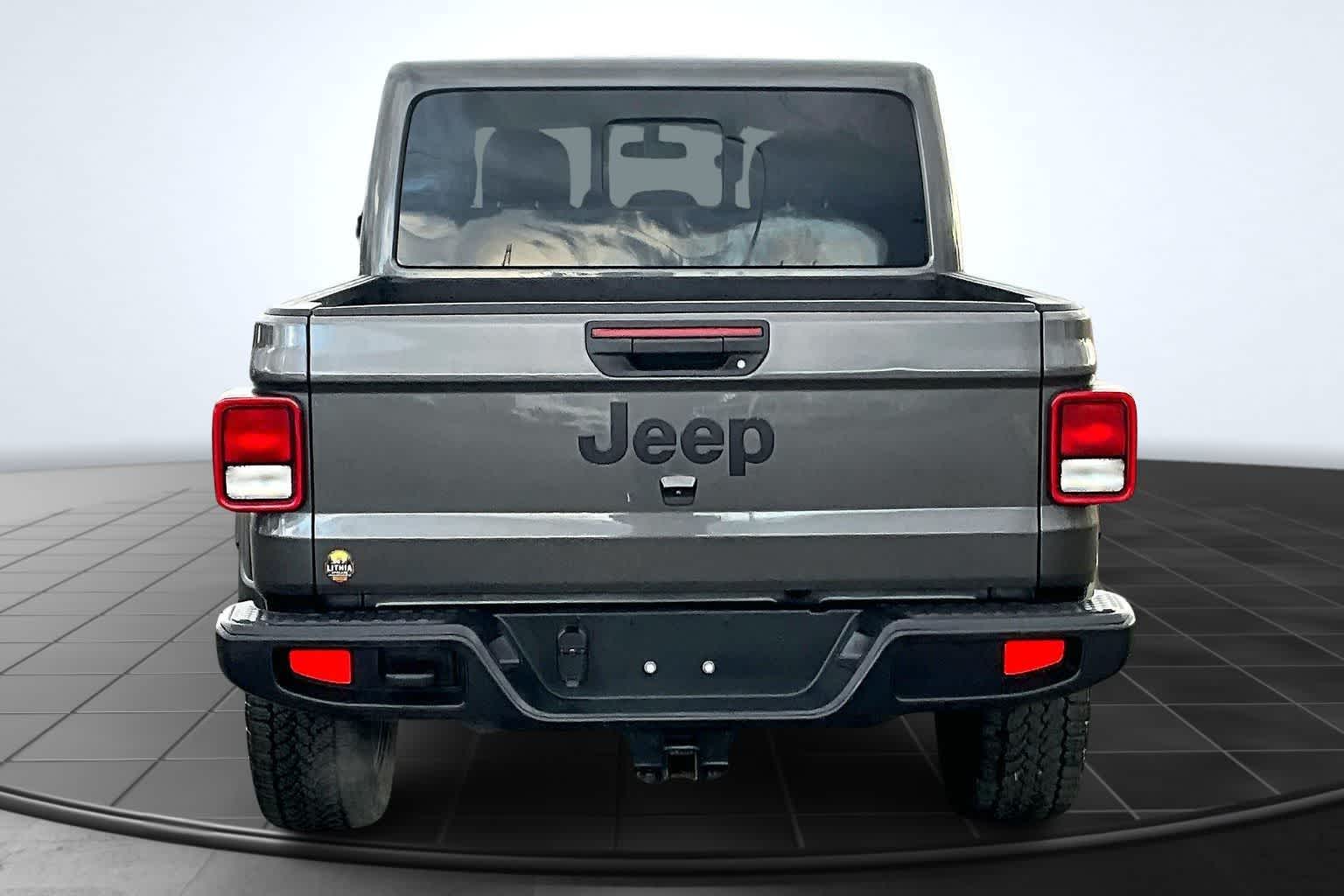 Thumbnail: 2024 Jeep Gladiator - 5