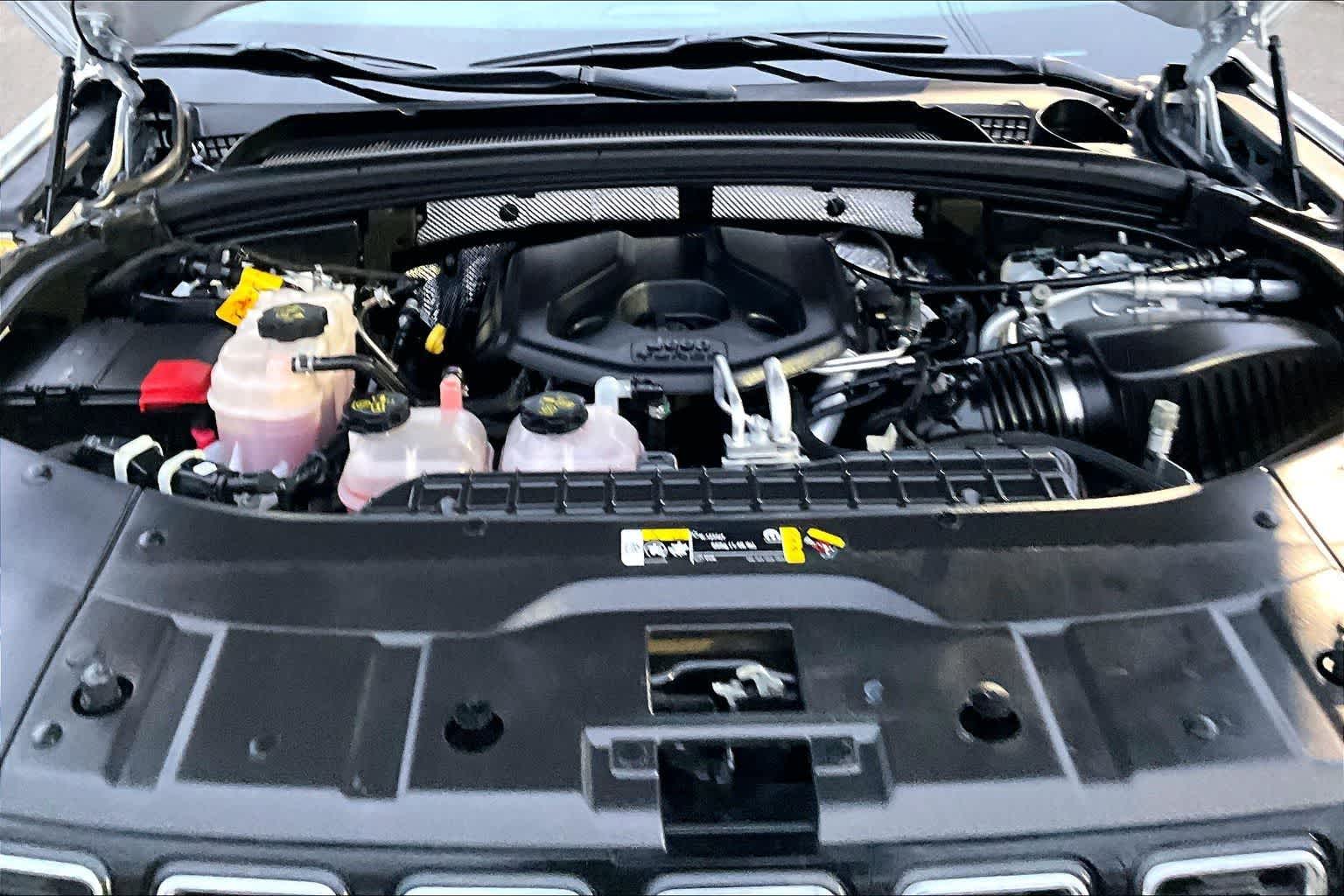 Thumbnail: 2022 Jeep Grand Cherokee - 9