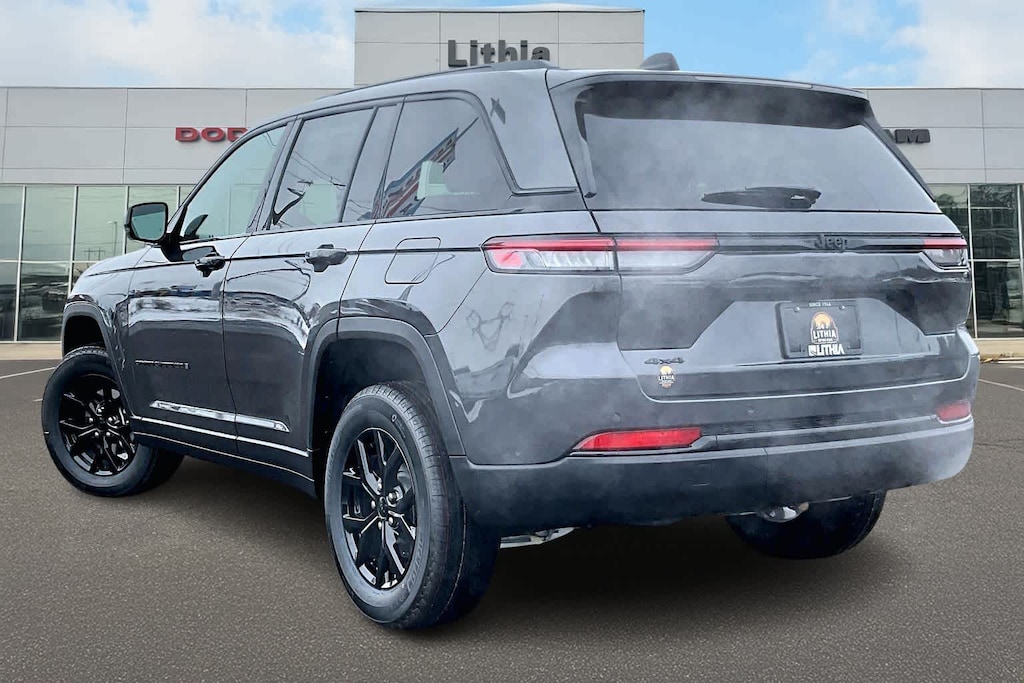 New 2025 Jeep Grand Cherokee Altitude X Sport Utility