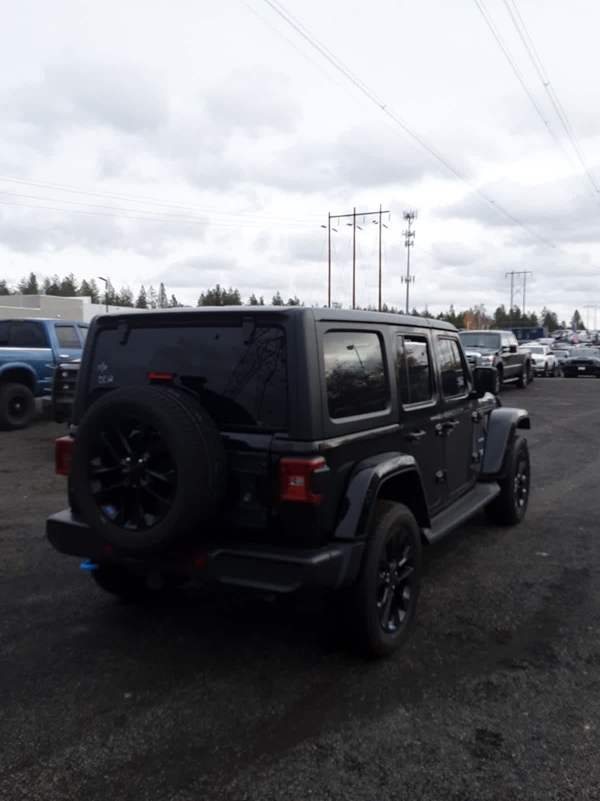 2023 Jeep Wrangler 4xe Sahara photo 2