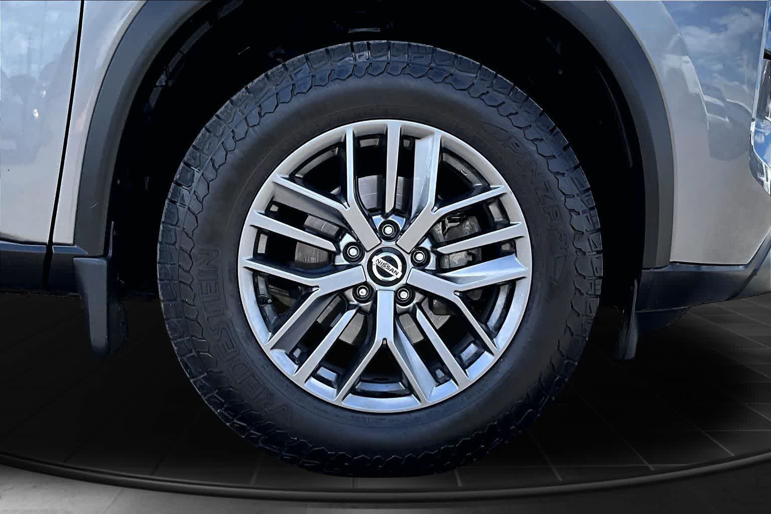 Thumbnail: 2021 Nissan Rogue - 33