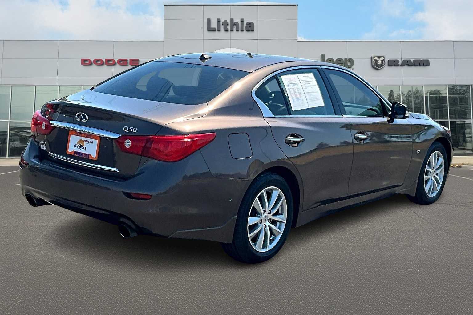 Thumbnail: 2015 INFINITI Q50 - 23
