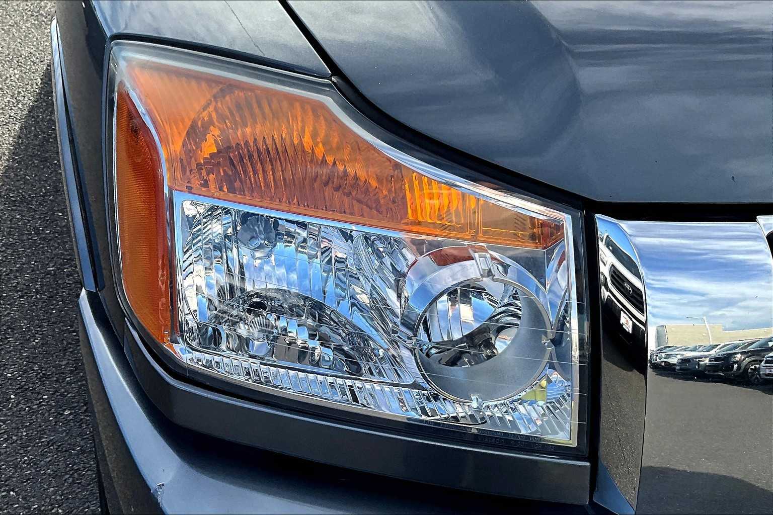 Thumbnail: 2014 Nissan Titan - 31