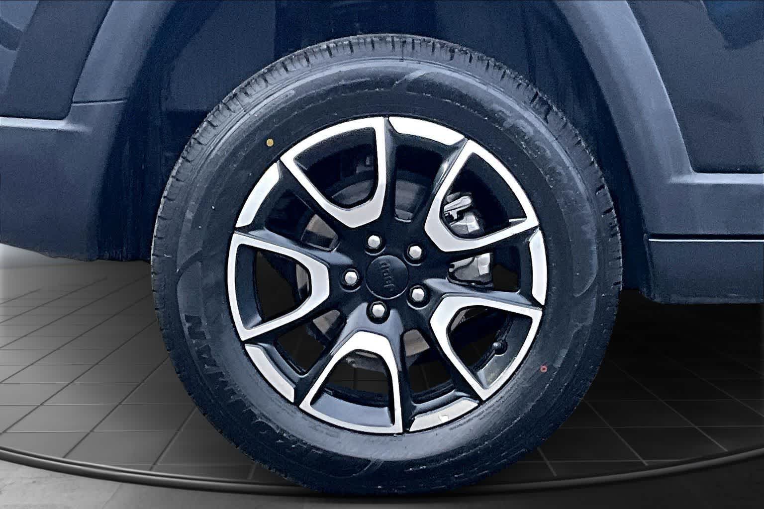 Thumbnail: 2024 Jeep Compass - 36